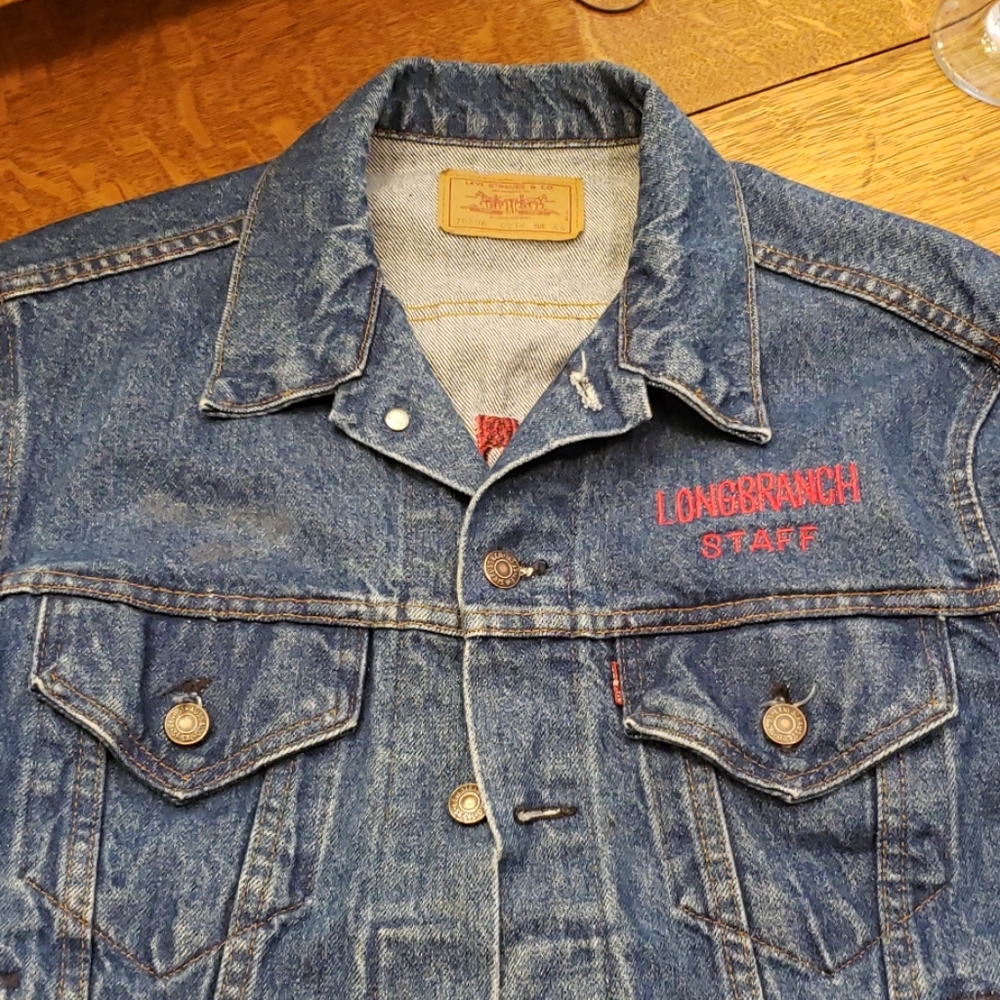 Levi's Embroidered Trucker Jean Jacket size 44 (L)